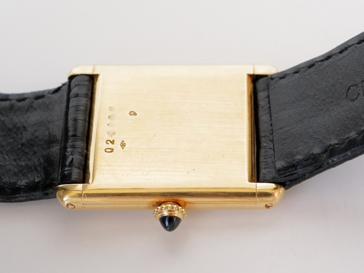 Швейцарские часы Cartier Paris Tank Louis Extra-Plate Manual Wind 18K Yellow Gold