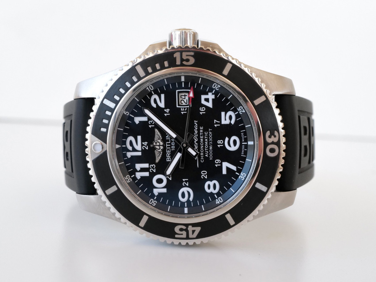Швейцарские часы Breitling SuperOcean II 44