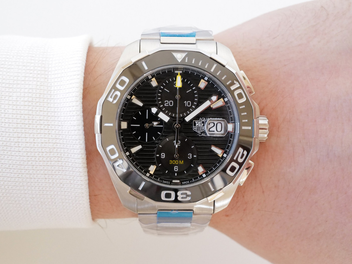 Швейцарський годинник TAG Heuer Aquaracer 300M Calibre 16 Chronograph Ceramic Black Dial 43
