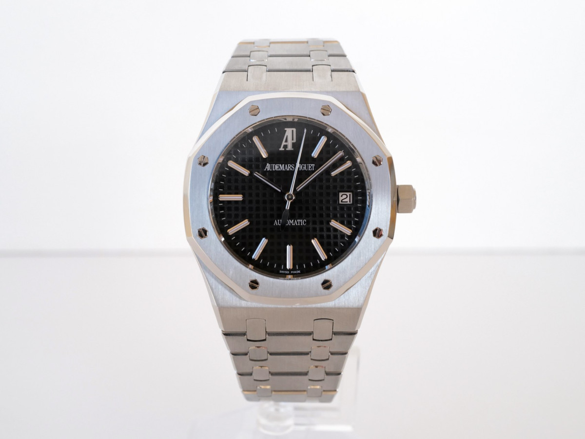 Швейцарський годинник Audemars Piguet Royal Oak Automatic Black Dial 39