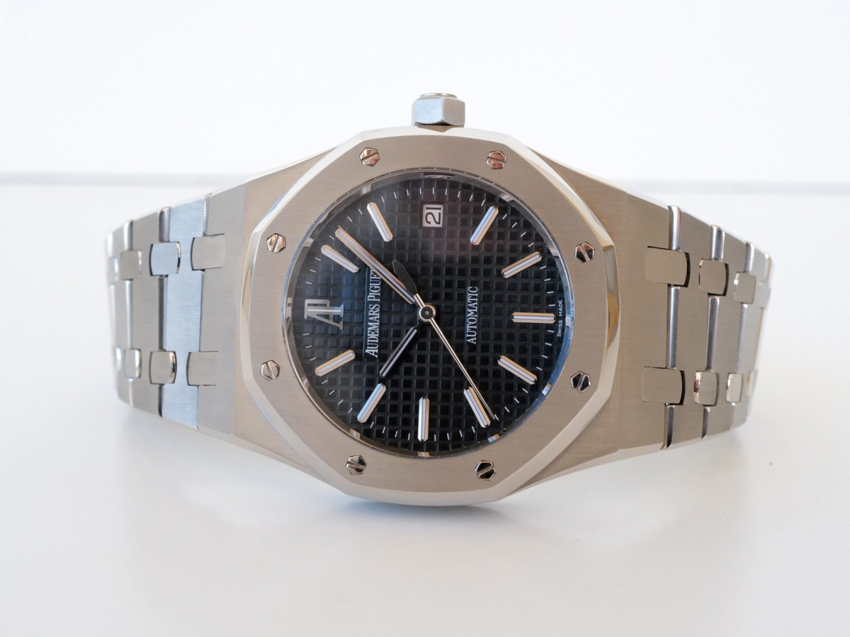 Швейцарський годинник Audemars Piguet Royal Oak Automatic Black Dial 39
