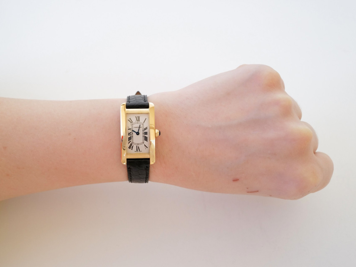 Швейцарський годинник Cartier Tank American 18K Yellow Gold Quartz