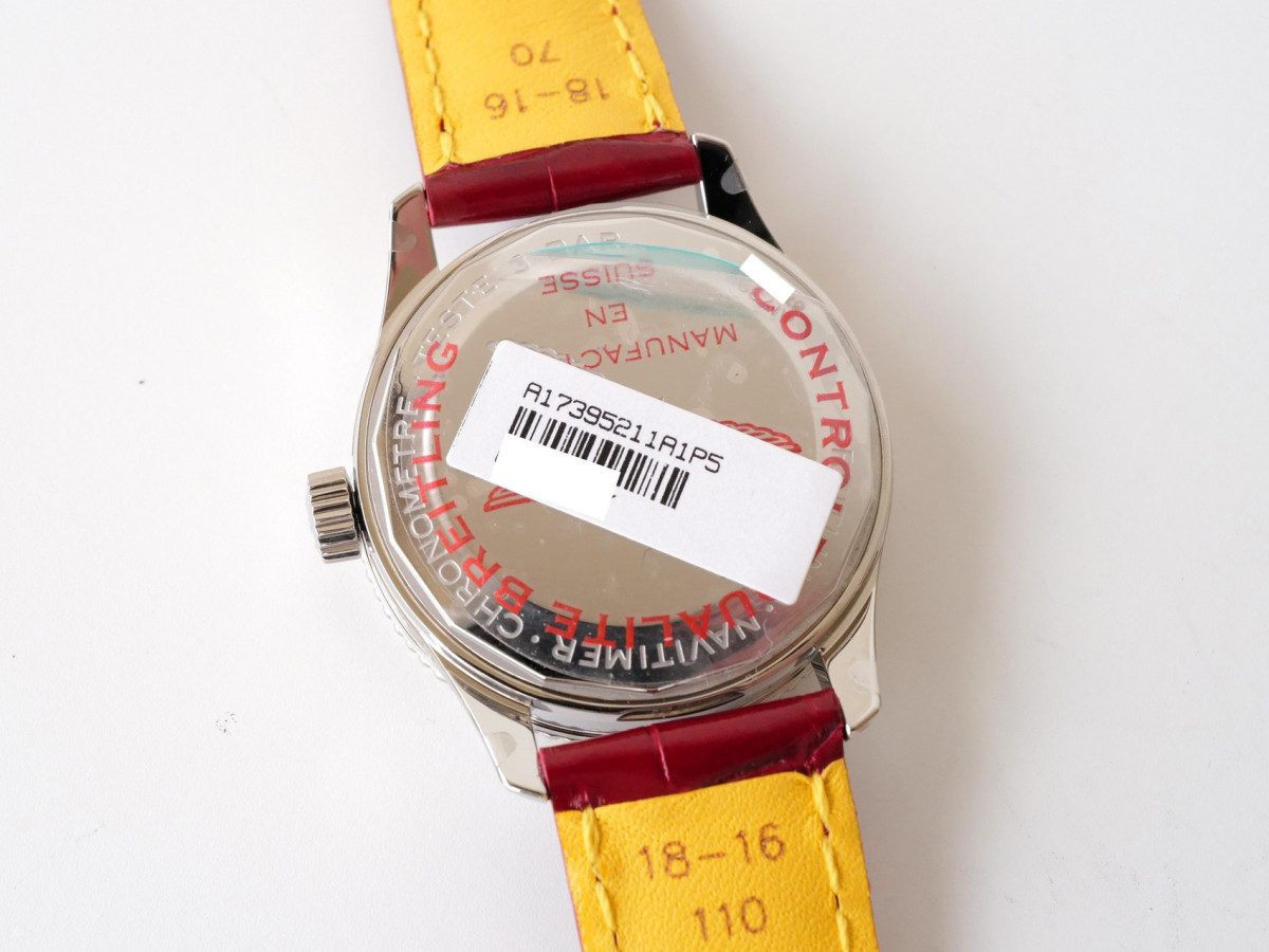 Швейцарские часы Breitling Navitimer Automatic 35