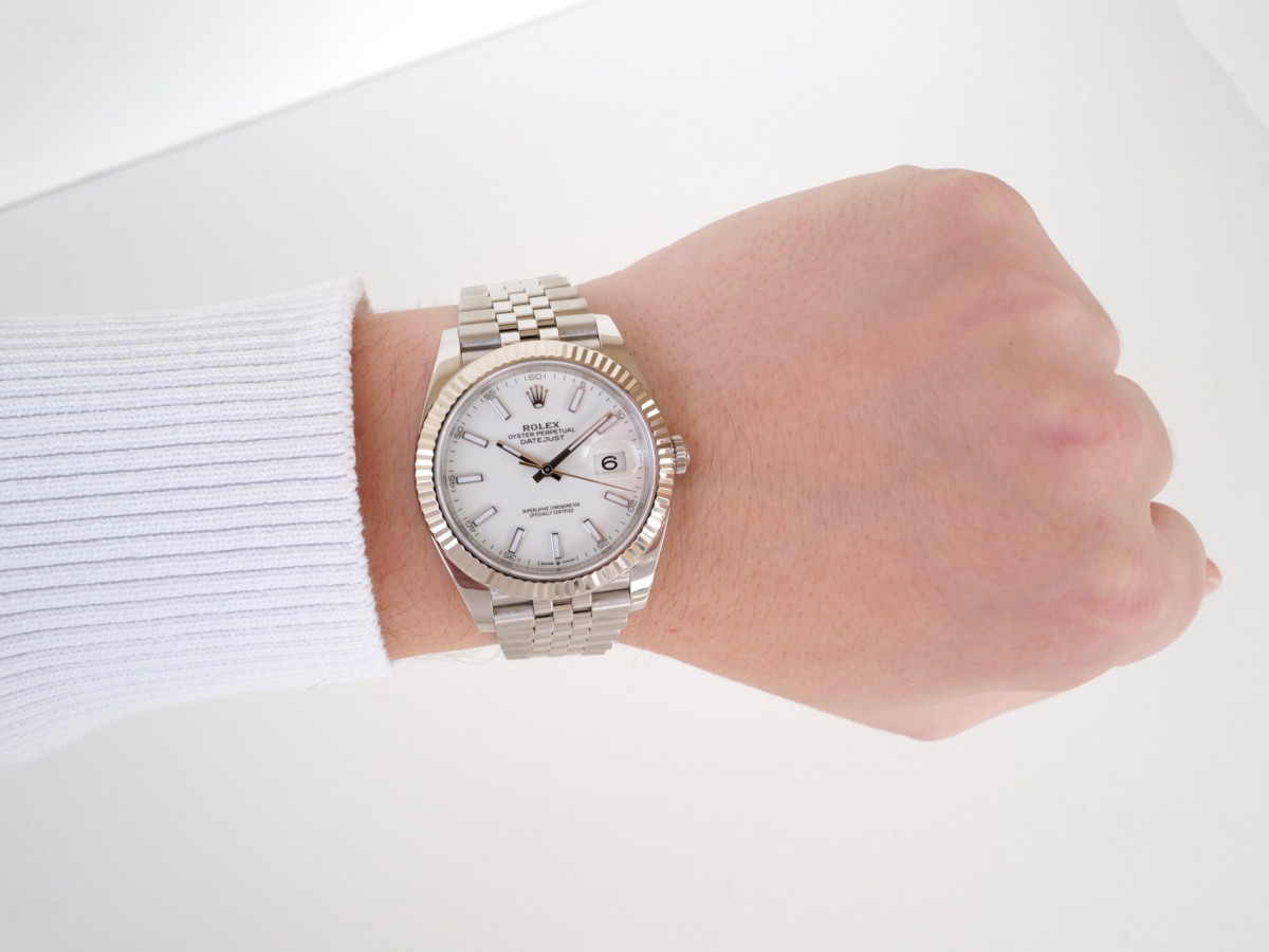 Швейцарские часы Rolex Datejust 41 White Dial Jubilee (2024)
