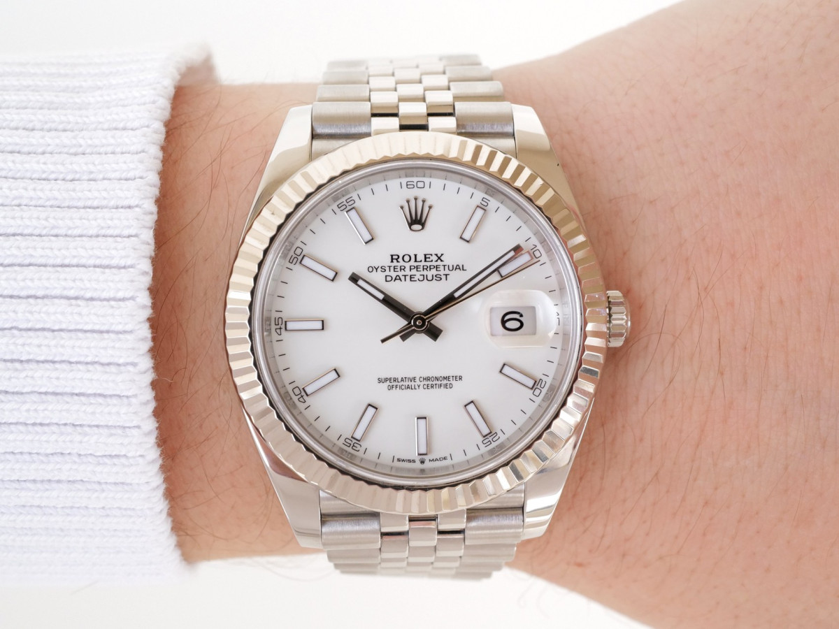 Швейцарские часы Rolex Datejust 41 White Dial Jubilee (2024)