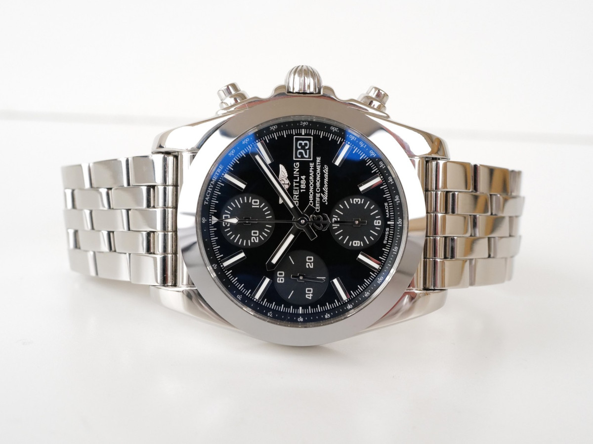 Швейцарские часы Breitling Chronomat 38 SleekT