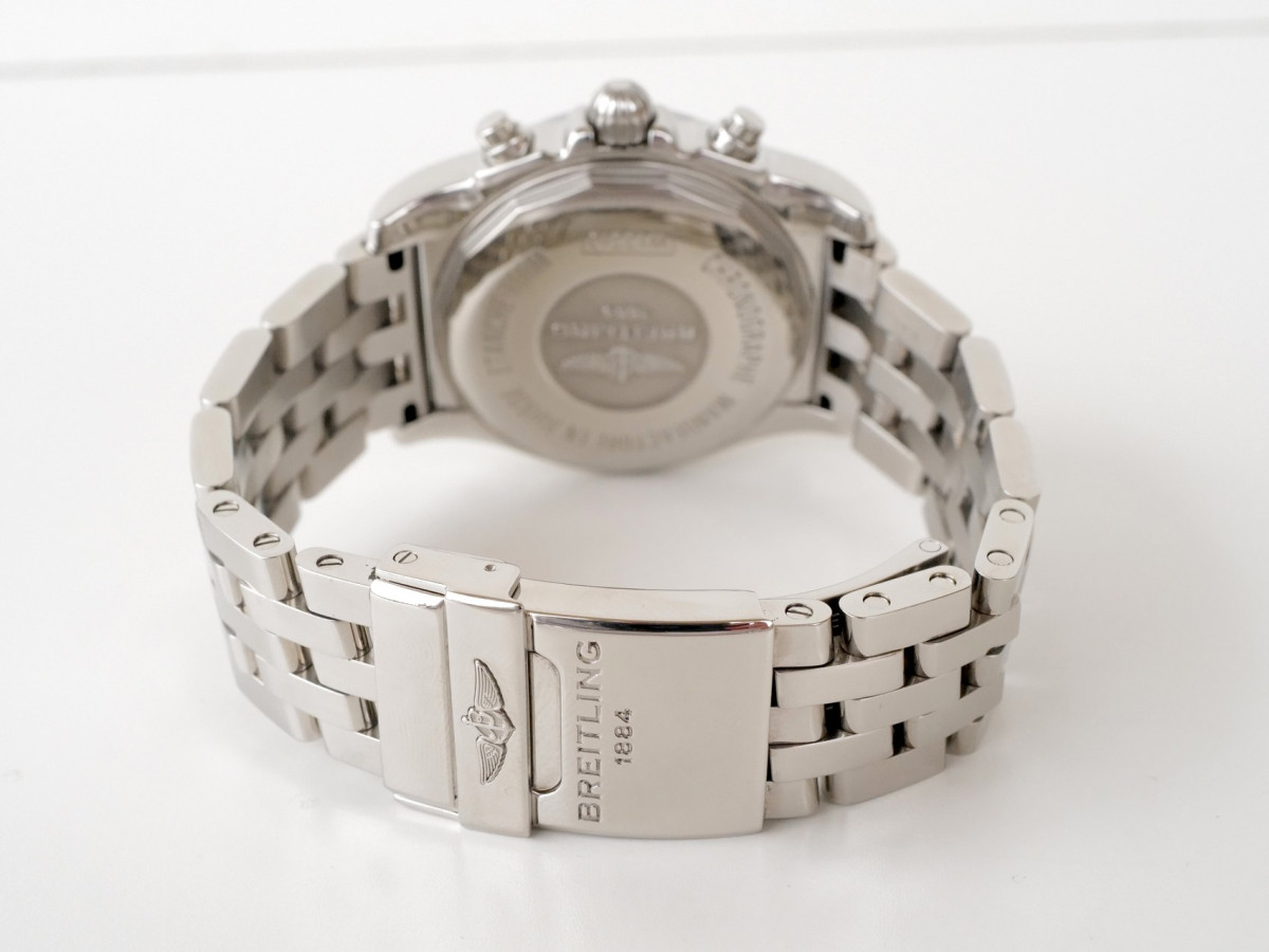 Швейцарские часы Breitling Chronomat 38 SleekT