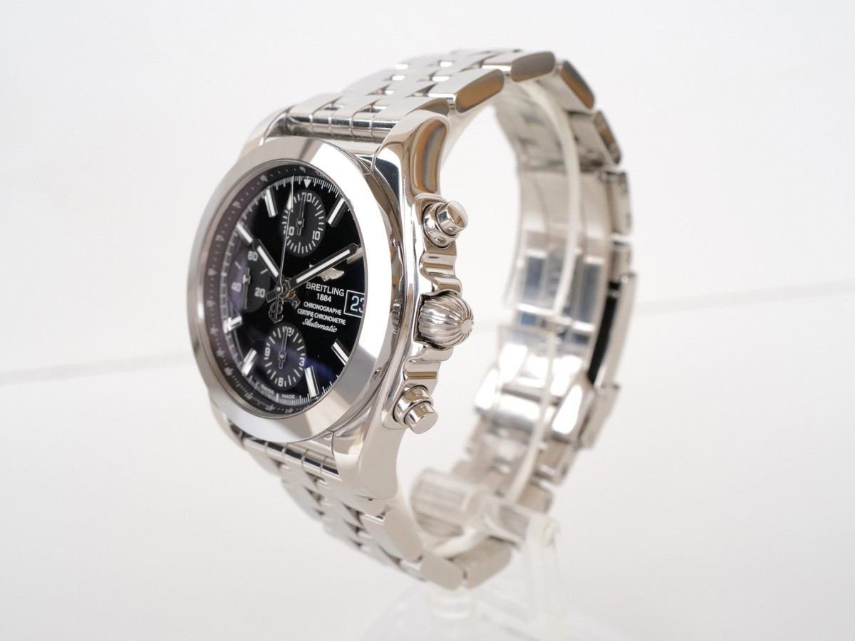 Швейцарские часы Breitling Chronomat 38 SleekT