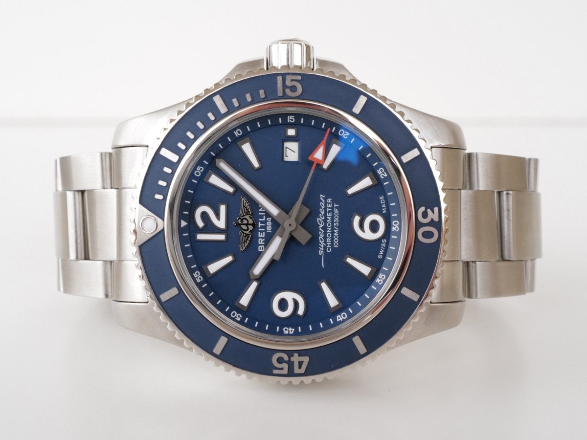 Швейцарские часы Breitling Superocean 44 Automatic Blue Dial
