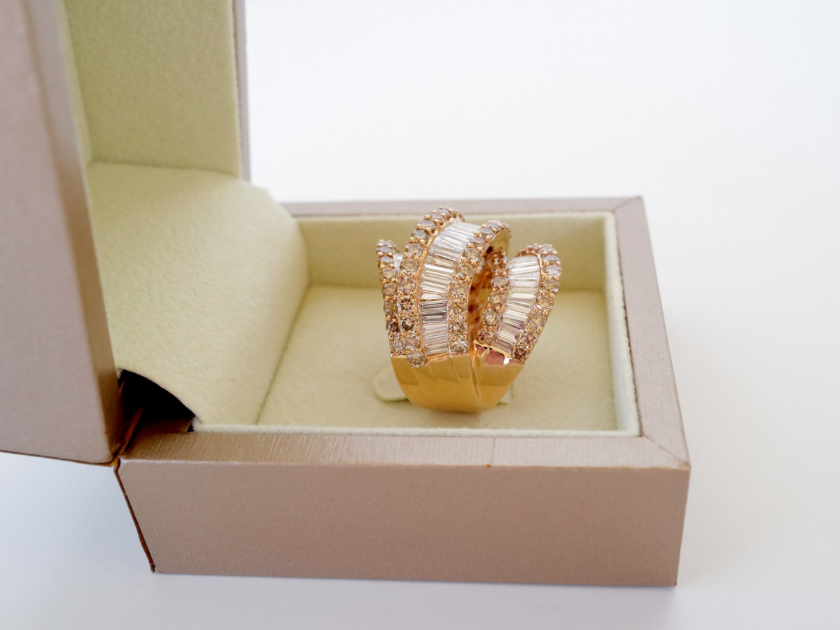 Швейцарские часы Женское кольцо Crivelli c бриллиантами 8ct 27g