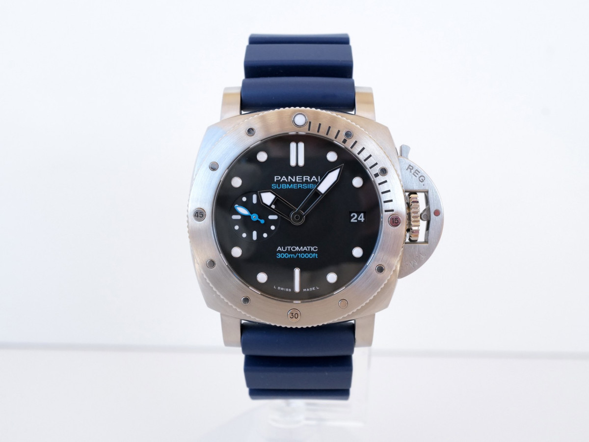 Швейцарские часы Panerai Submersible 42