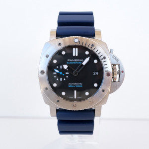 Швейцарские часы Panerai Submersible 42