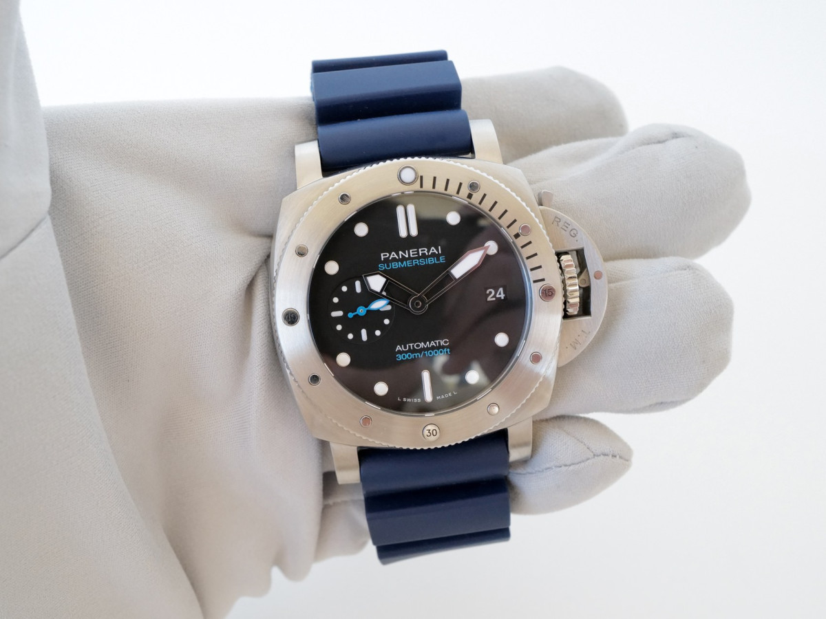Швейцарские часы Panerai Submersible 42