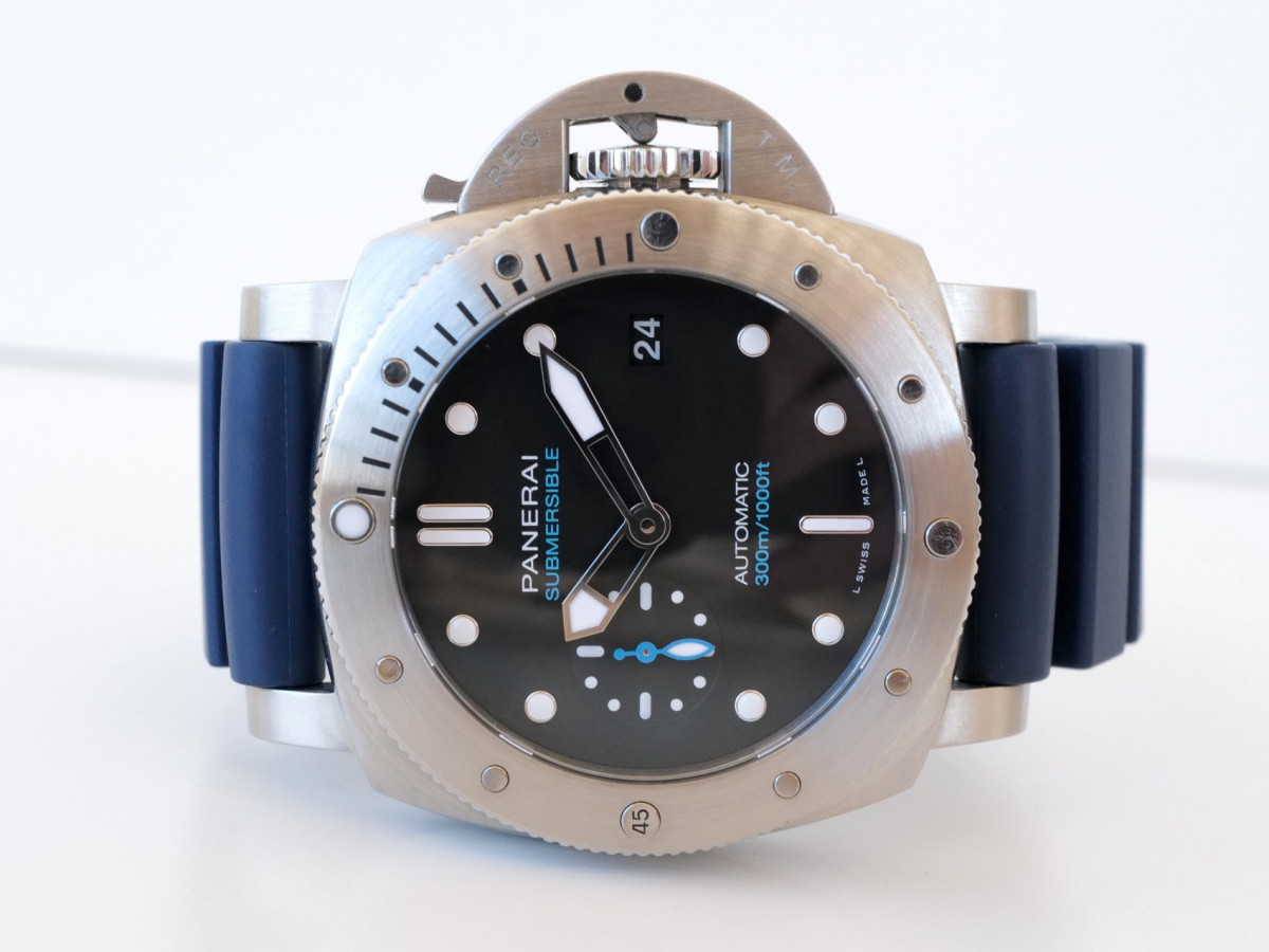 Швейцарские часы Panerai Submersible 42