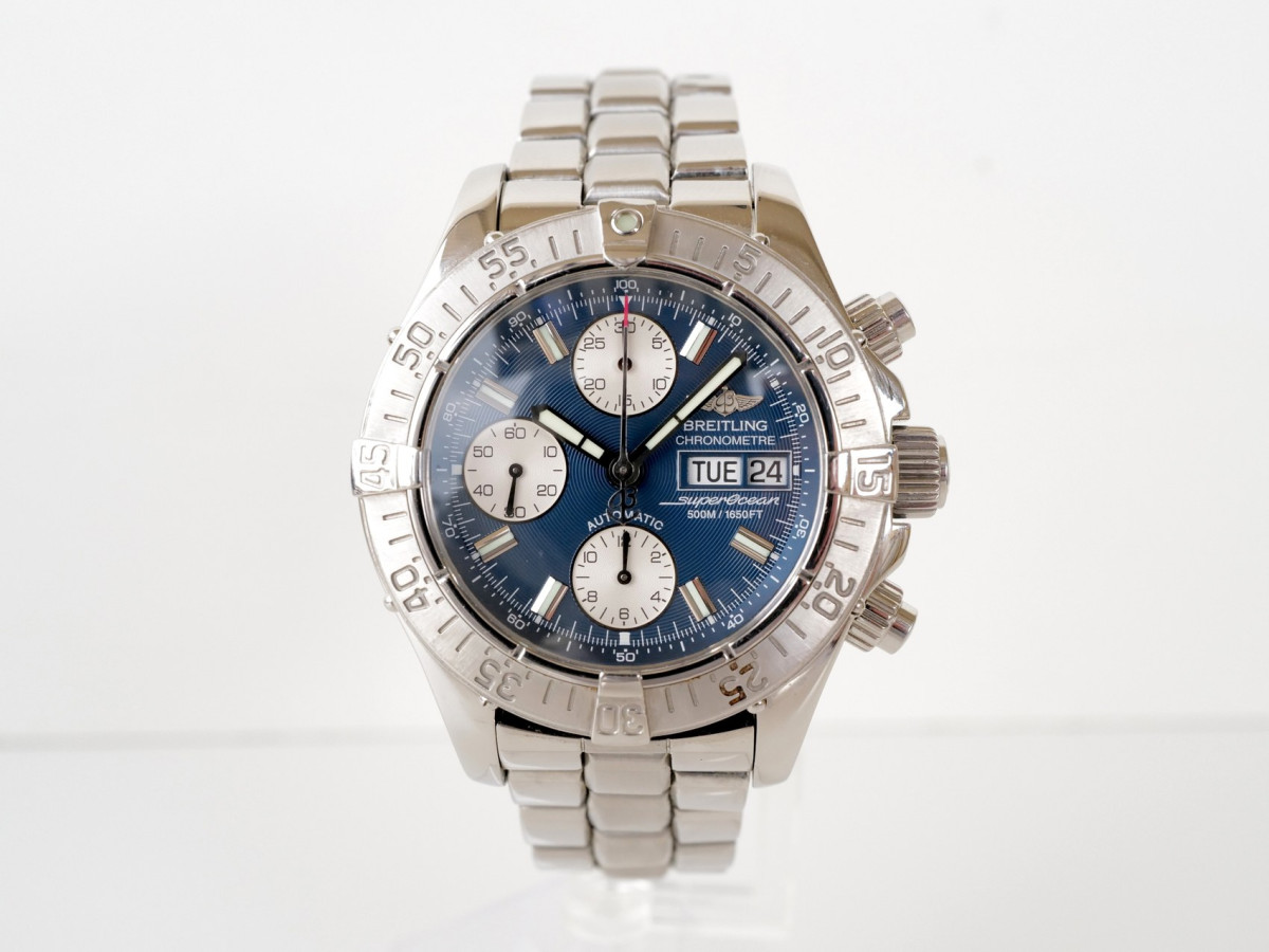 Швейцарський годинник Breitling Superocean Chronograph 42