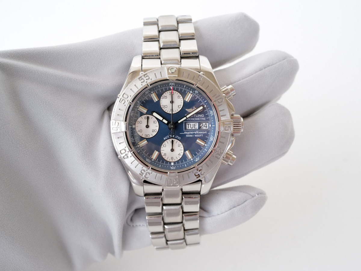 Швейцарський годинник Breitling Superocean Chronograph 42