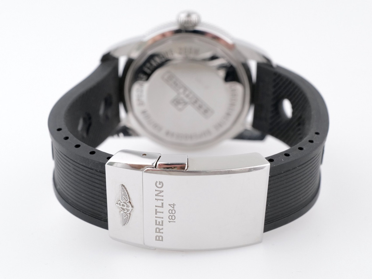 Швейцарський годинник Breitling Superocean Heritage 46