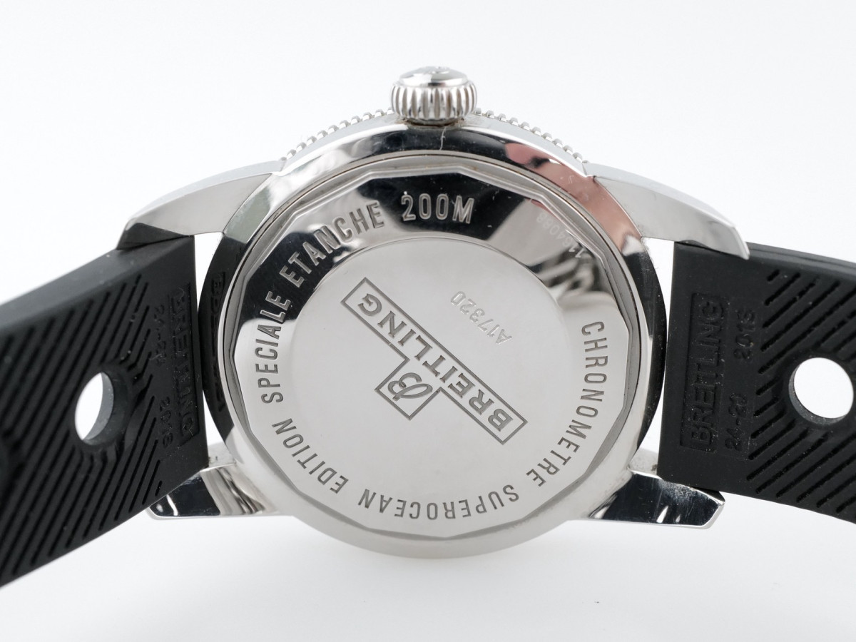 Швейцарський годинник Breitling Superocean Heritage 46