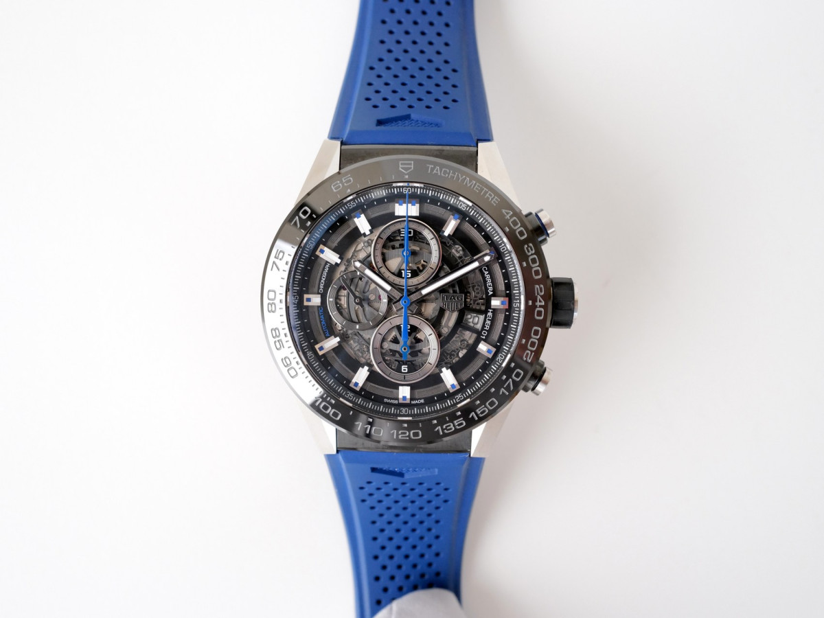 Швейцарський годинник TAG Heuer Carrera 43