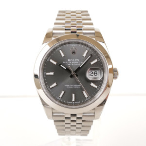 Швейцарський годинник Rolex Datejust 41 Rhodium Dial Domed Bezel Jubilee Bracelet (2025)