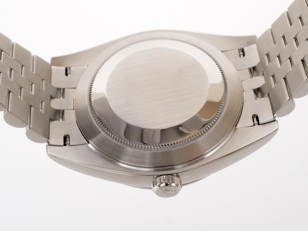 Швейцарський годинник Rolex Datejust 41 Rhodium Dial Domed Bezel Jubilee Bracelet (2025)