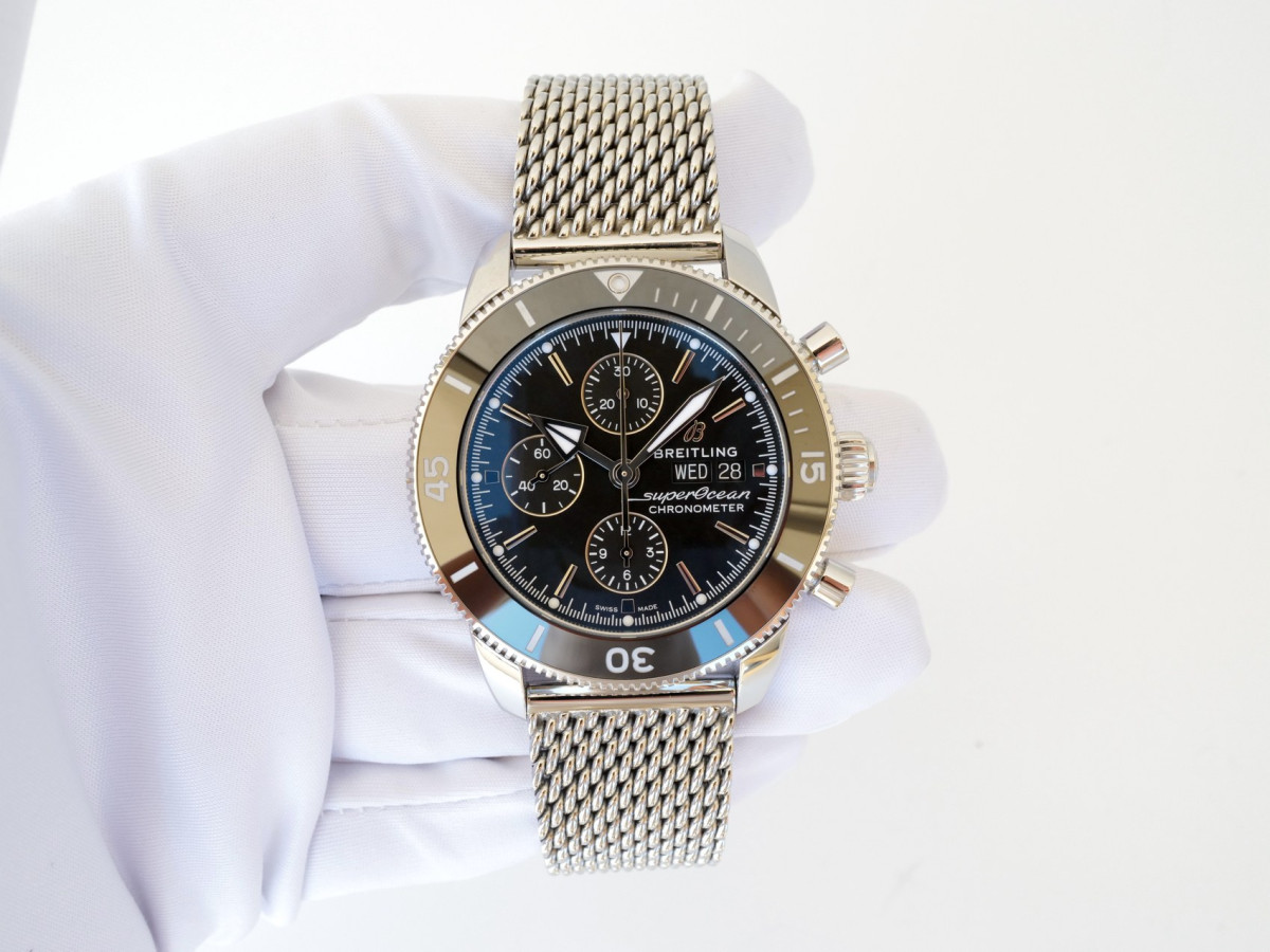 Швейцарський годинник Breilting Superocean Heritage Chronograph 44 Black Dial