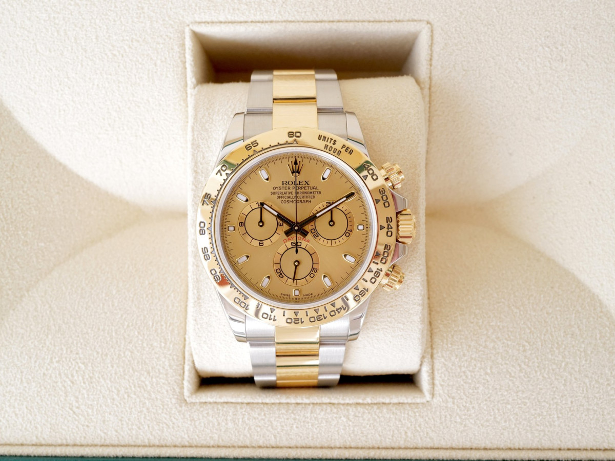 Швейцарские часы Rolex Cosmograph Daytona 18K Yellow Gold Steel Champagne Dial 40 (2020)