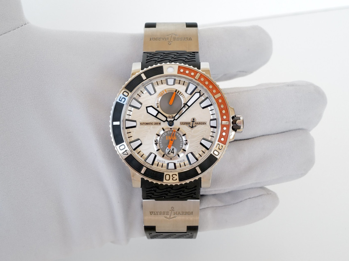 Swiss watch Ulysse Nardin Maxi Marine Diver Titanium 45