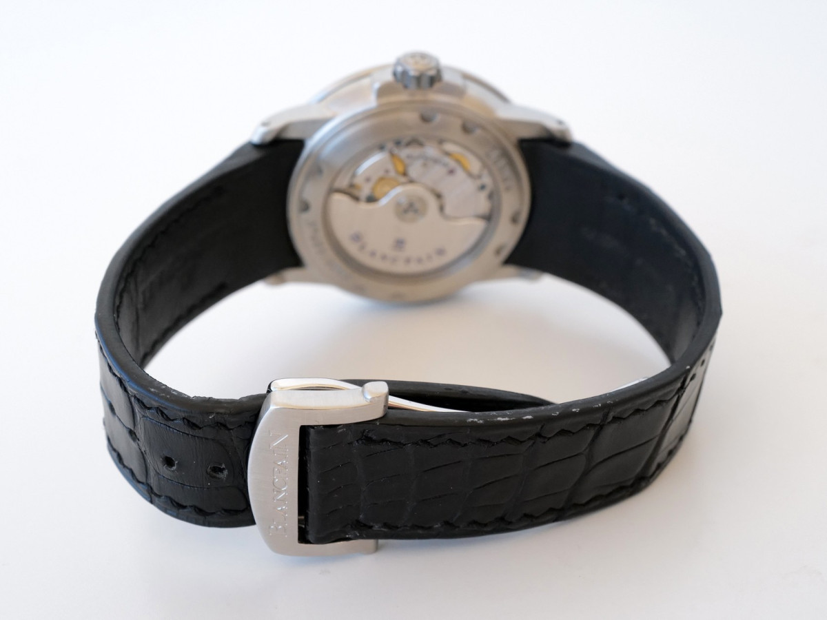 Швейцарские часы Blancpain Aqua Lung Big Date Limited Edition 40