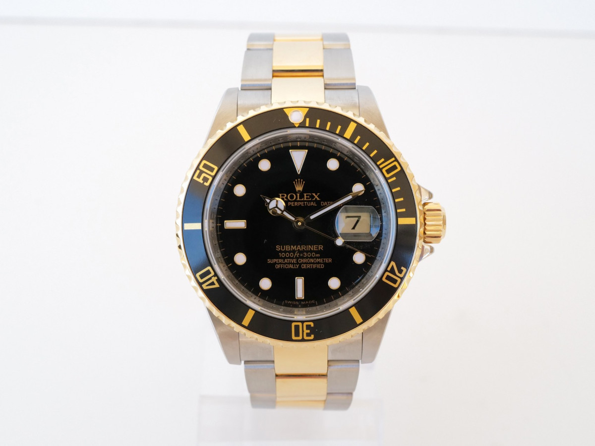 Swiss watch Rolex Submariner Date Black Dial Steel 18K Yellow Gold 40