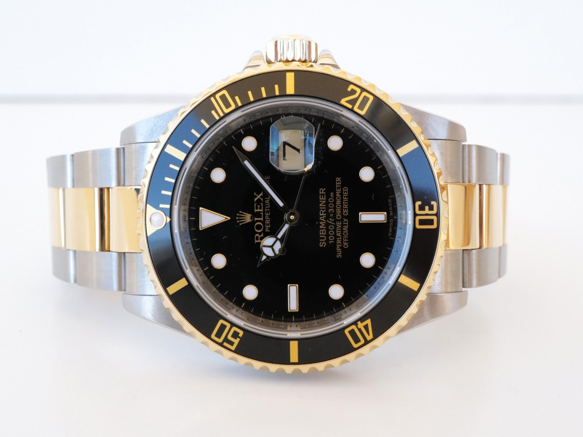 Swiss watch Rolex Submariner Date Black Dial Steel 18K Yellow Gold 40