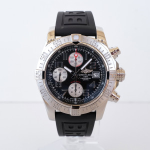 Swiss watch Breitling Avenger II Chronograph Black Dial Automatic 43