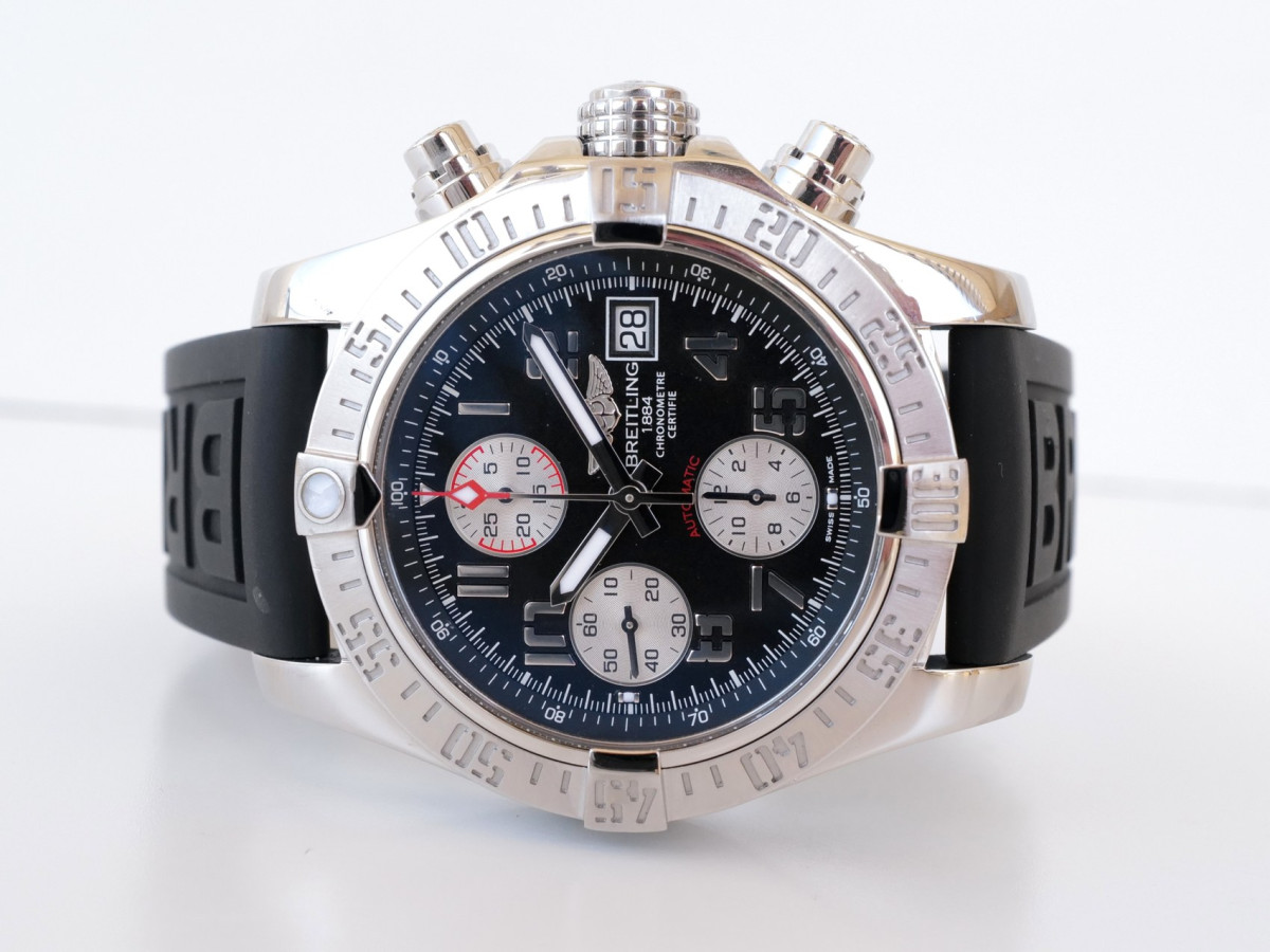 Swiss watch Breitling Avenger II Chronograph Black Dial Automatic 43