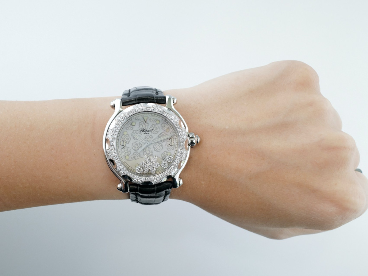 Швейцарские часы Chopard Happy Sport Diamond Snowflake 18K White Gold Steel 38