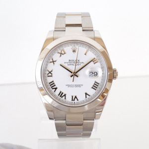Swiss watch Rolex Datejust 41 White Romans Dial Domed Bezel Oyster Bracelet
