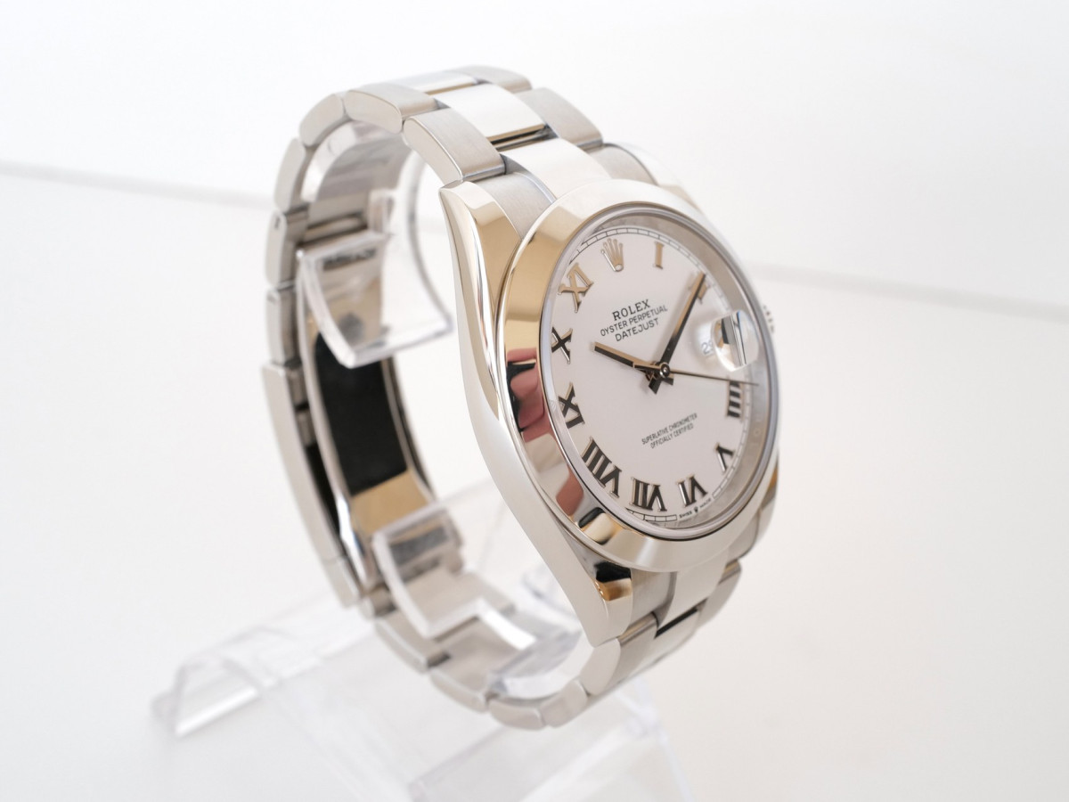 Swiss watch Rolex Datejust 41 White Romans Dial Domed Bezel Oyster Bracelet