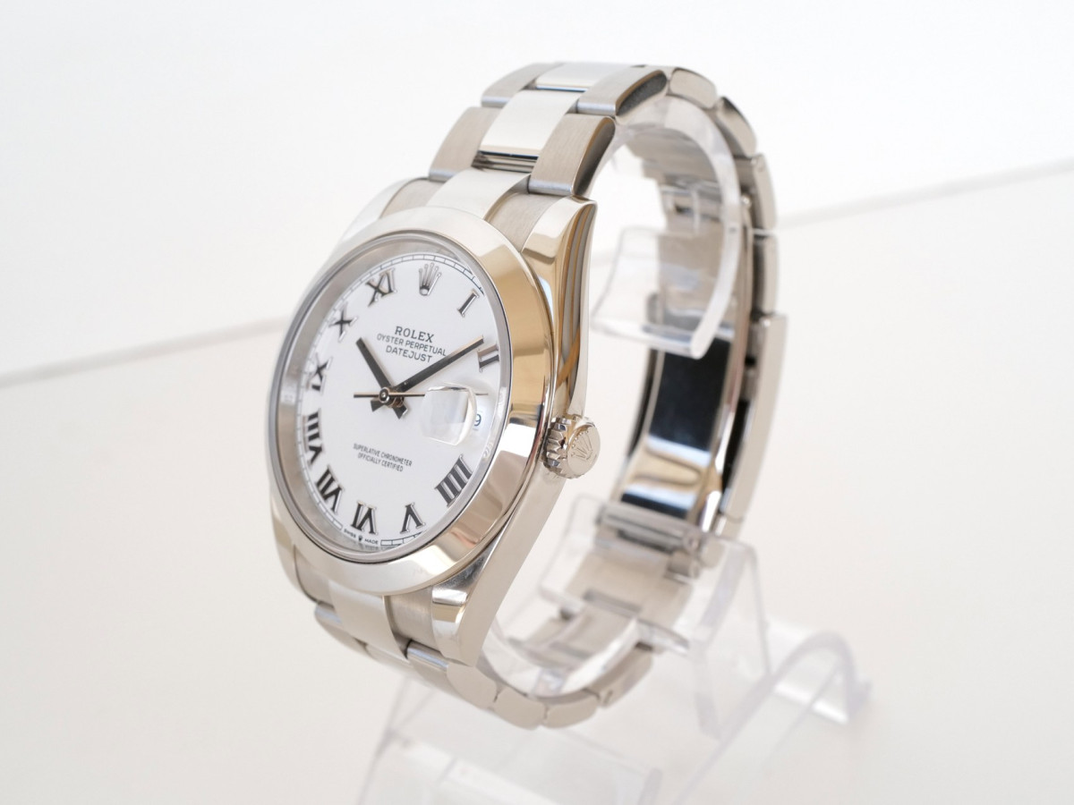 Swiss watch Rolex Datejust 41 White Romans Dial Domed Bezel Oyster Bracelet
