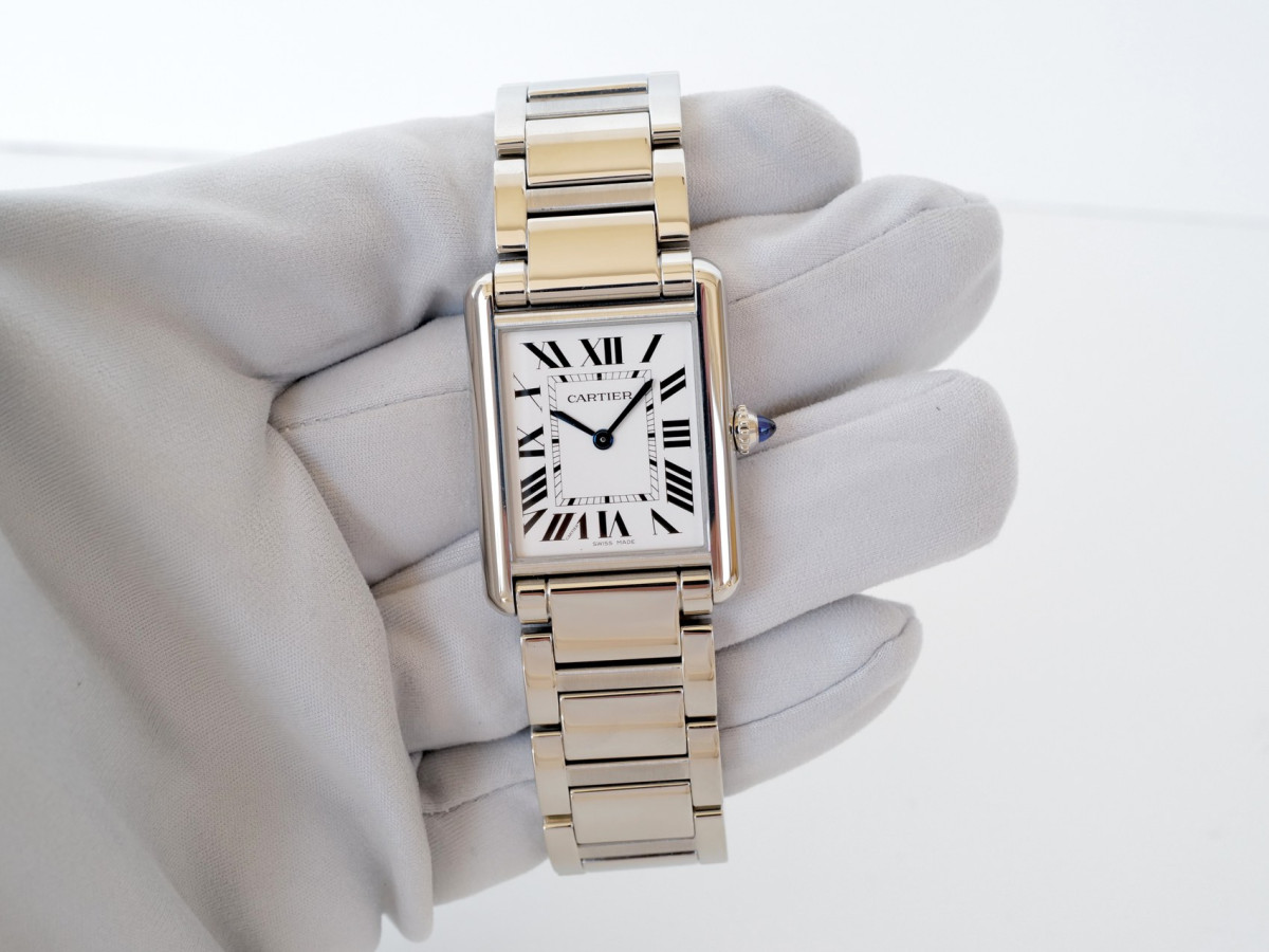 Швейцарские часы Cartier Tank Must Large Quartz