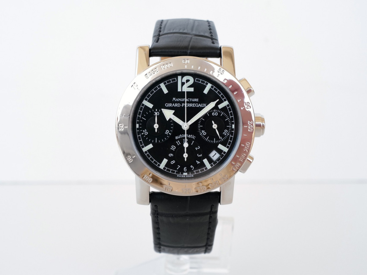 Швейцарские часы Girard-Perregaux Chronograph GP7000 38
