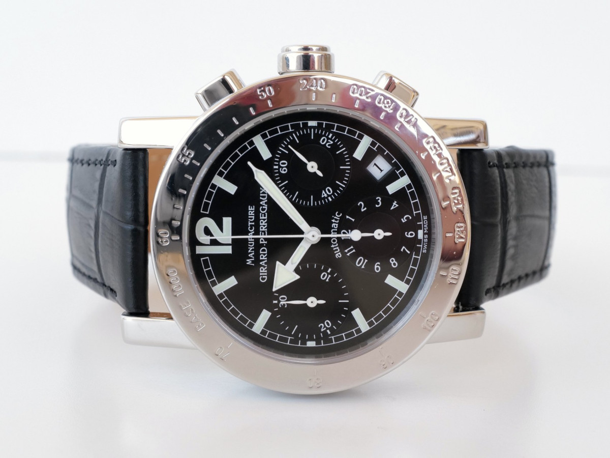 Швейцарские часы Girard-Perregaux Chronograph GP7000 38