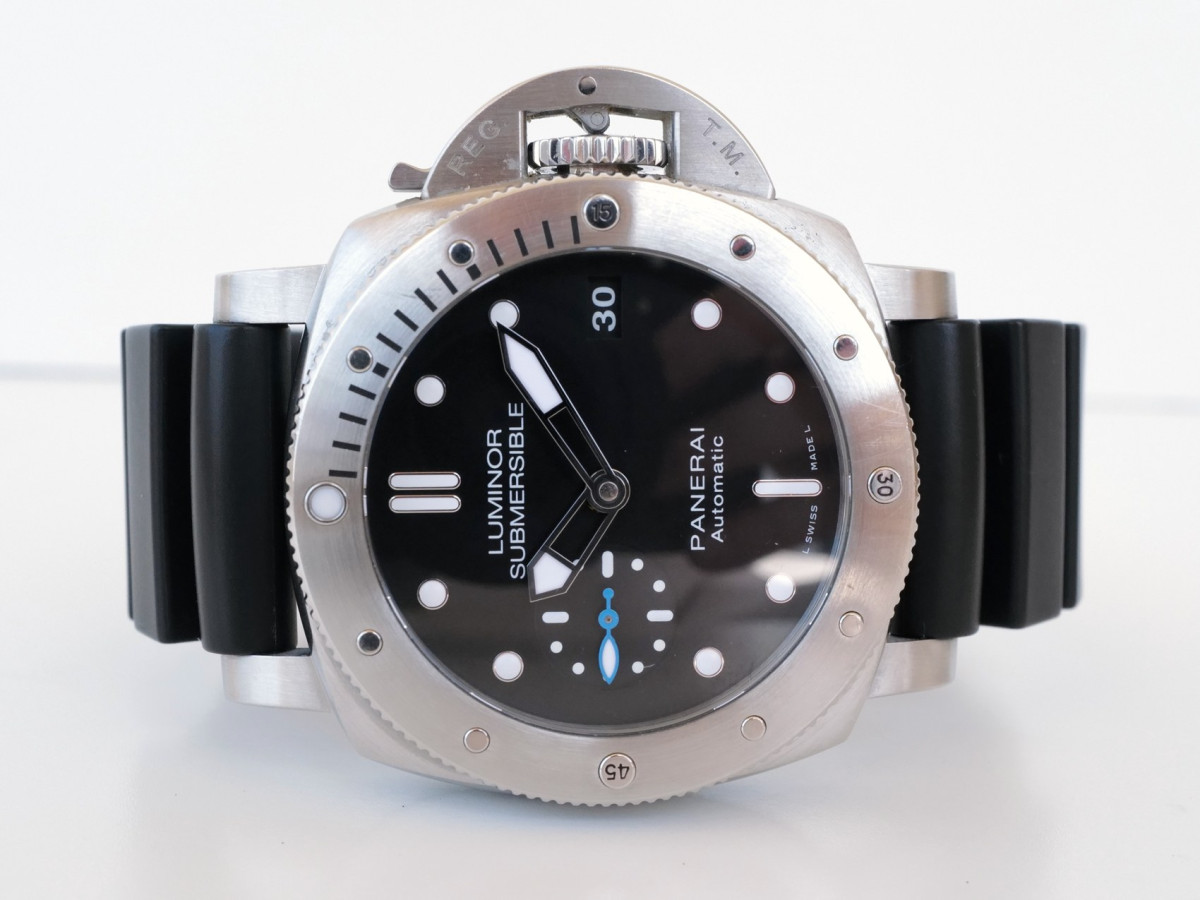 Швейцарские часы Panerai Submersible 42