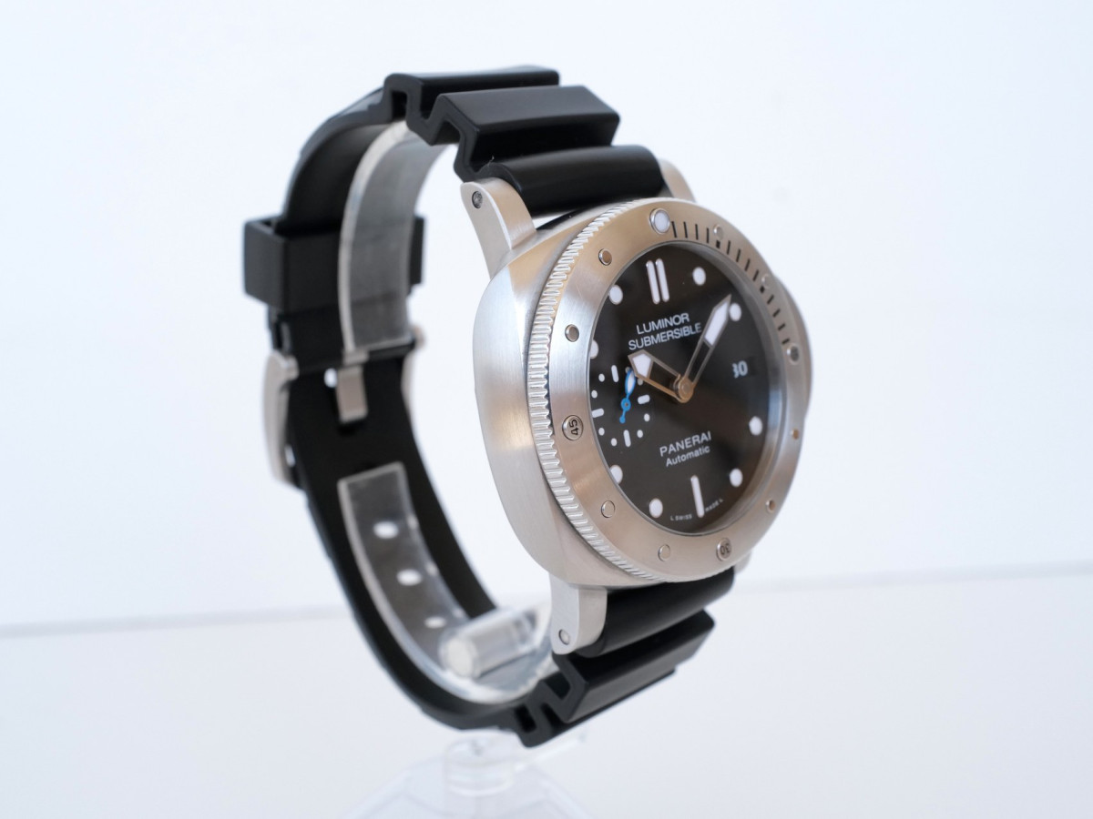 Швейцарские часы Panerai Submersible 42