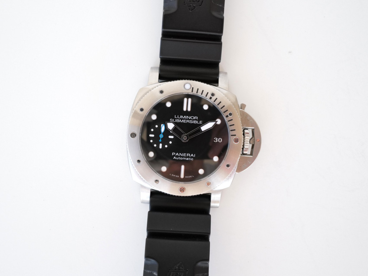 Швейцарские часы Panerai Submersible 42