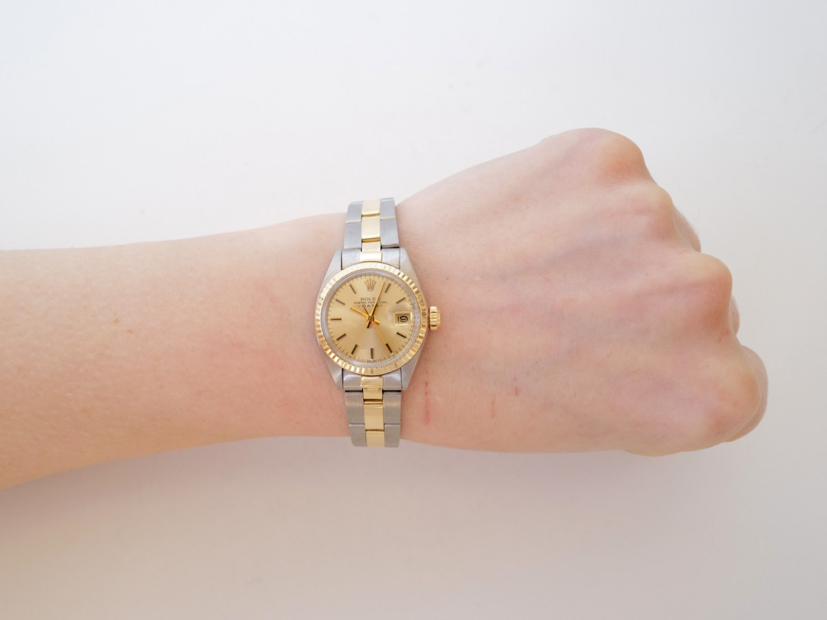 Швейцарские часы Rolex Lady-Datejust 26 Oyster 18K Yellow Gold