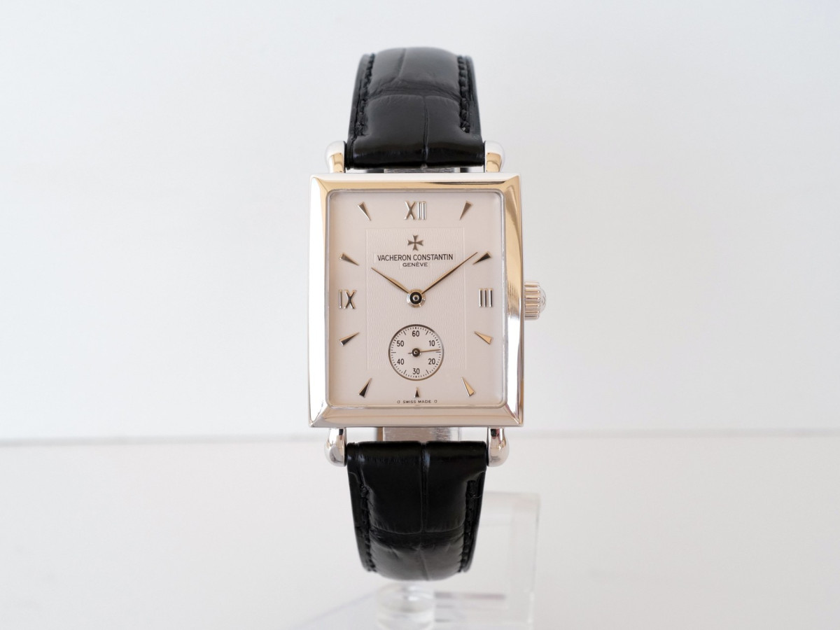 Швейцарские часы Vacheron Constantin Historiques 18K White Gold