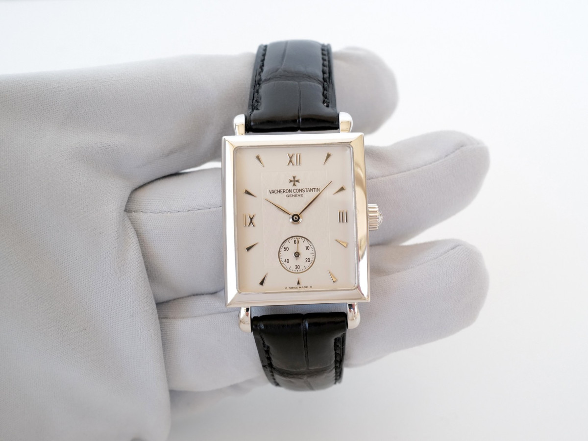 Швейцарские часы Vacheron Constantin Historiques 18K White Gold