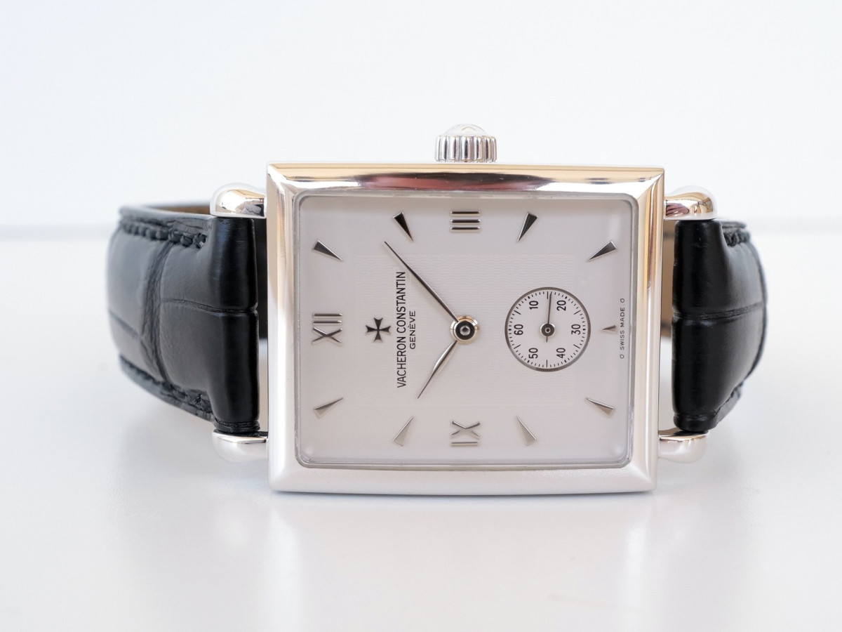 Швейцарские часы Vacheron Constantin Historiques 18K White Gold