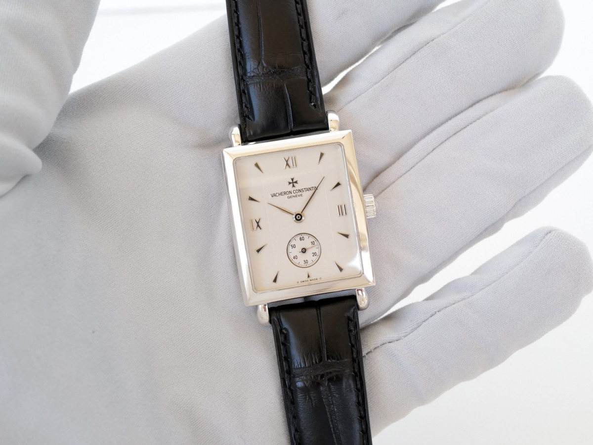 Швейцарские часы Vacheron Constantin Historiques 18K White Gold
