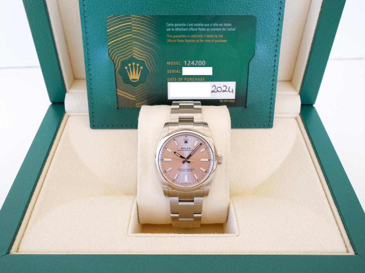 Швейцарские часы Rolex Oyster Perpetual 34 Pink Dial (2024)