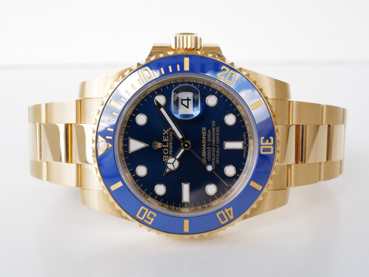 Швейцарские часы Rolex Submariner 18K Yellow Gold Date Ceramic Blue 40